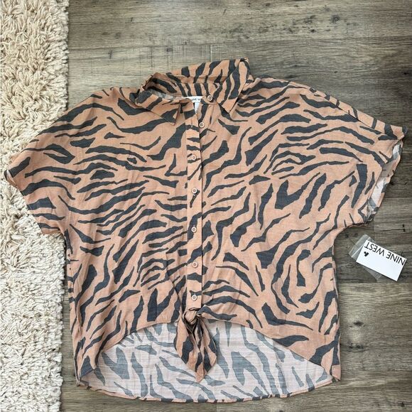 NEW WITH TAGS WOMENS NINE WEST SHIRT SIZE MEDIUM - Picture 1 of 3